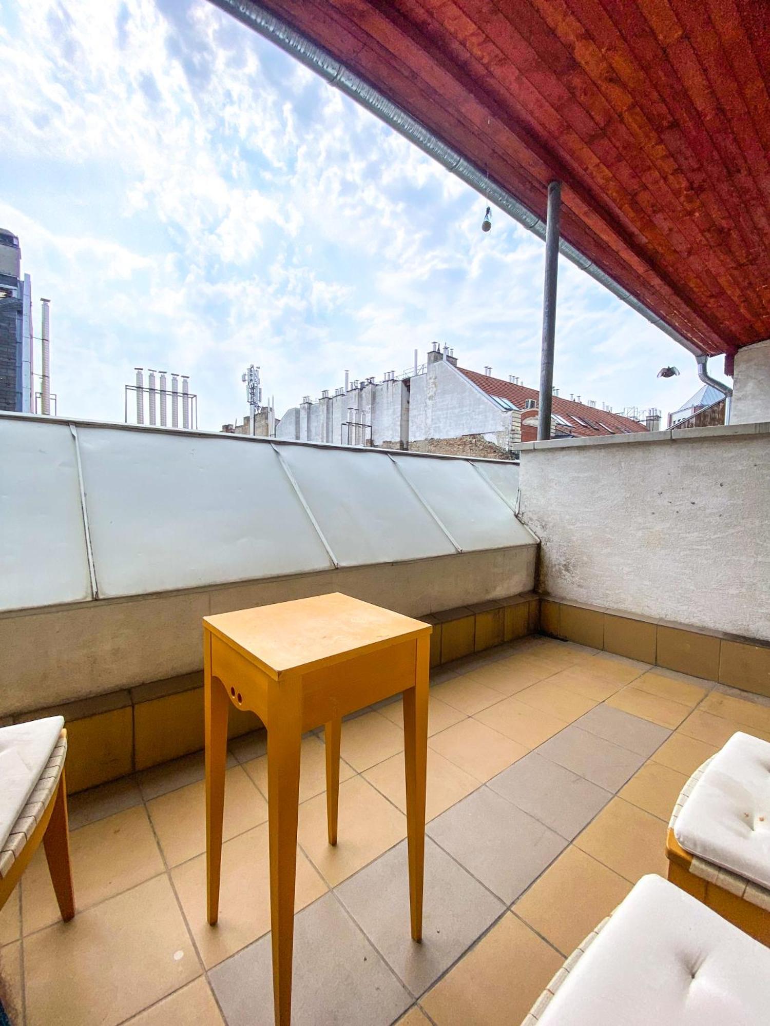 Spacious 2 Story Loft W Balcony Near Opera, Andrassy Budapest Exterior photo